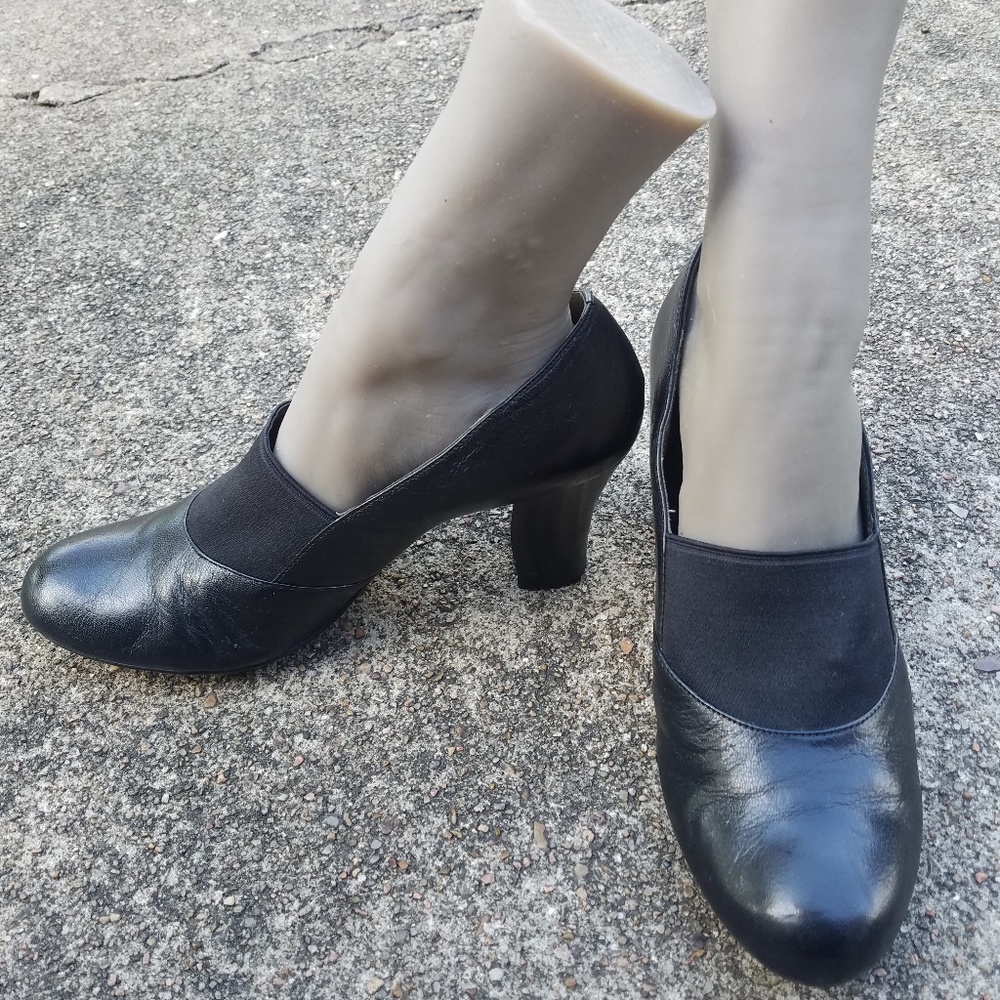 ☆Low-Heeled Black Leather Naturalizer Shoes